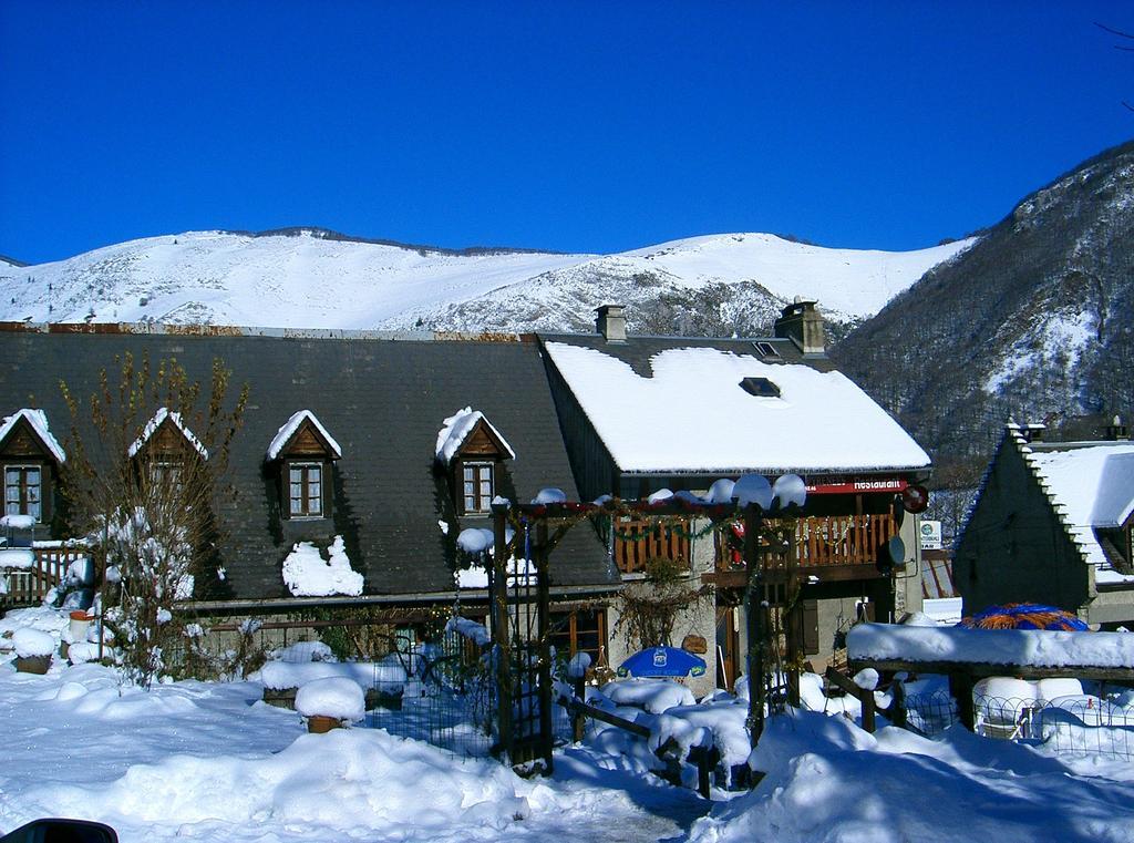 Auberge Des Pyrenees Сент-Мари-де-Кампан Экстерьер фото